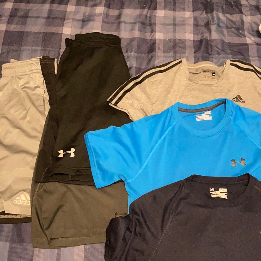 Men athletic exercise under armour shirts shorts
